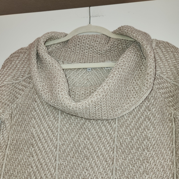 Eight Eight Eight Tan Textured Knit Cowl Neck Sweater Size M Loose Fit Lagenlook - Picture 5 of 10